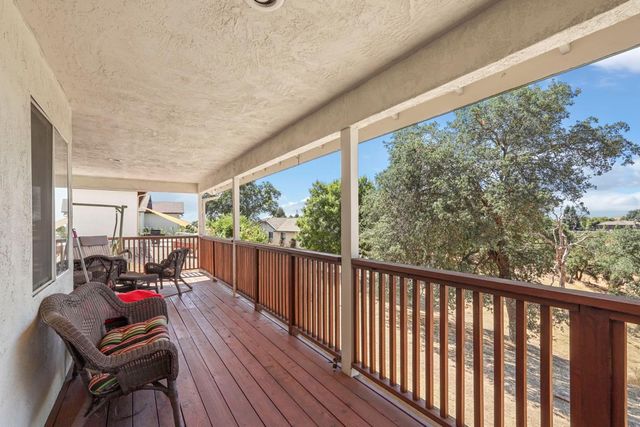 17 Chukar Dr, Wallace, CA 95254