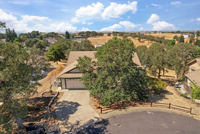 17 Chukar Dr, Wallace, CA 95254