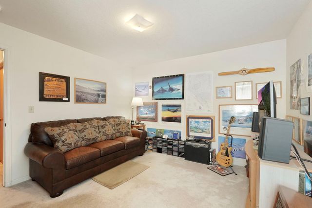 17 Chukar Dr, Wallace, CA 95254