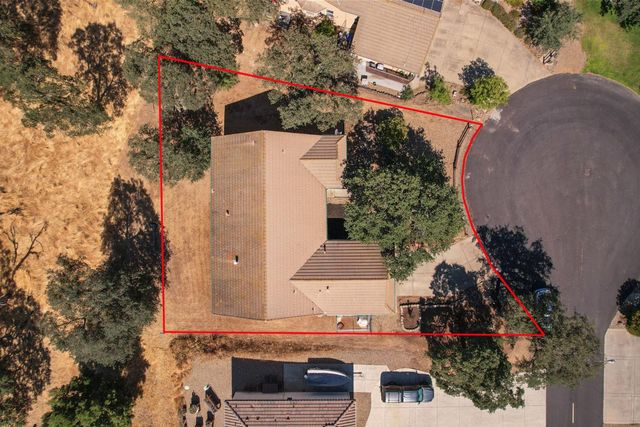 17 Chukar Dr, Wallace, CA 95254