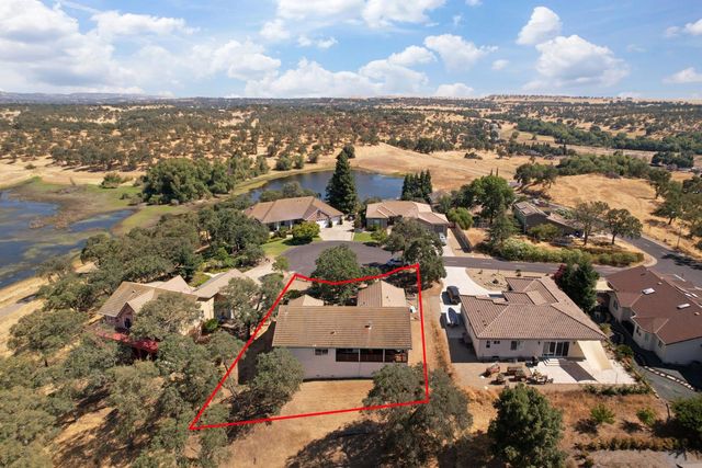 17 Chukar Dr, Wallace, CA 95254