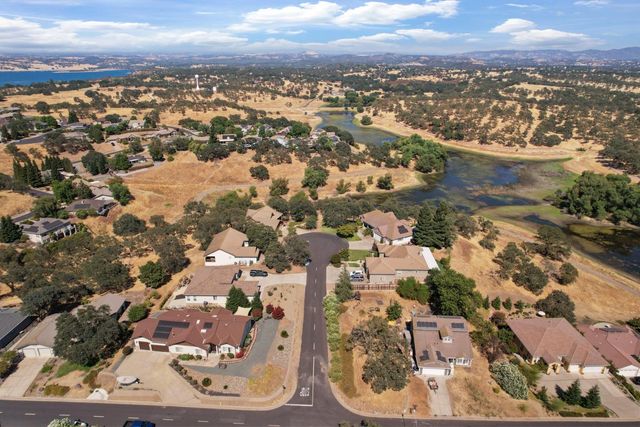 17 Chukar Dr, Wallace, CA 95254