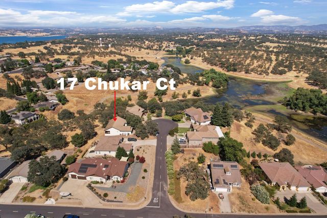 17 Chukar Dr, Wallace, CA 95254