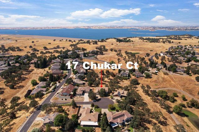17 Chukar Dr, Wallace, CA 95254