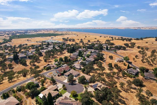 17 Chukar Dr, Wallace, CA 95254