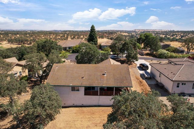 17 Chukar Dr, Wallace, CA 95254