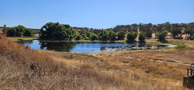 17 Chukar Dr, Wallace, CA 95254