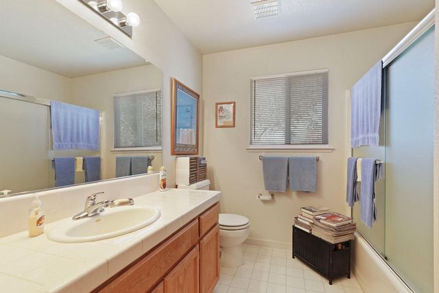 17 Chukar Dr, Wallace, CA 95254