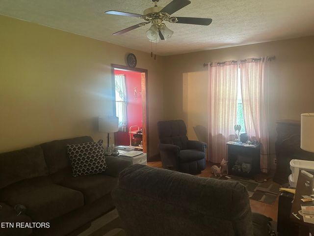 2705 Rifle Range Drive, Knoxville, TN 37918