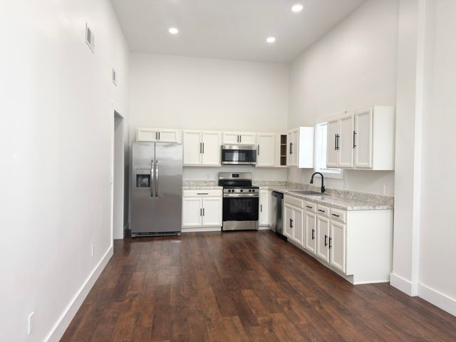 123 Oak Street, Berea, KY 40403