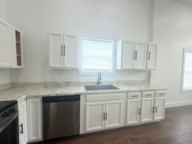 123 Oak Street, Berea, KY 40403