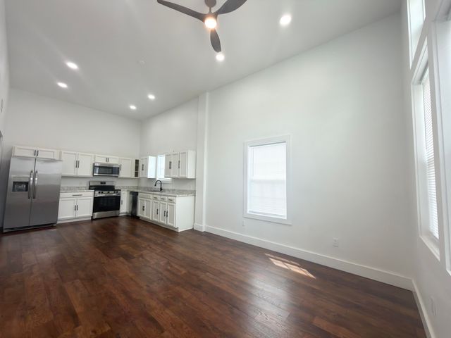 123 Oak Street, Berea, KY 40403