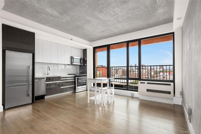 225 E 138th Street 201, Bronx, NY 10451