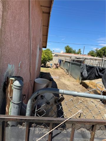 52425 Las Palmas, Coachella, CA 92236