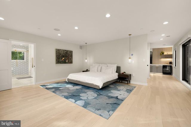 4913 SHERIER PL NW, Washington, DC 20016