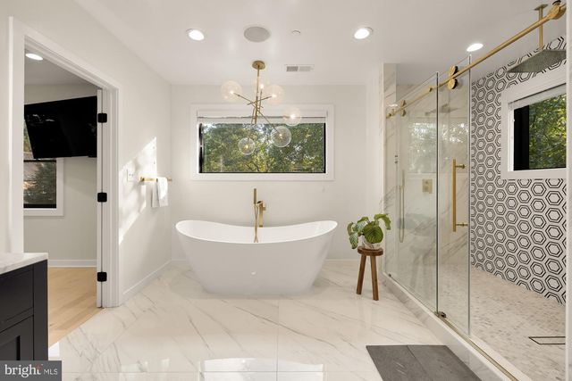 4913 SHERIER PL NW, Washington, DC 20016