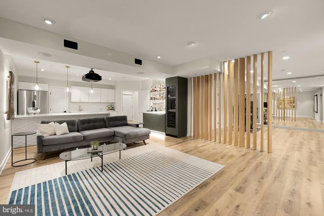 4913 SHERIER PL NW, Washington, DC 20016