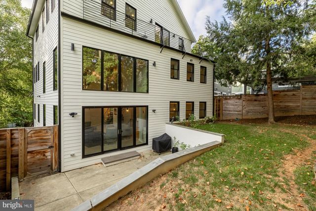 4913 SHERIER PL NW, Washington, DC 20016