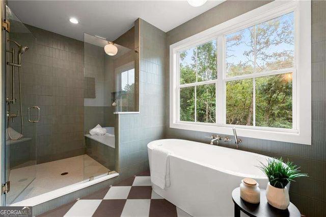 300 Nottingham Drive, Woodstock, GA 30188