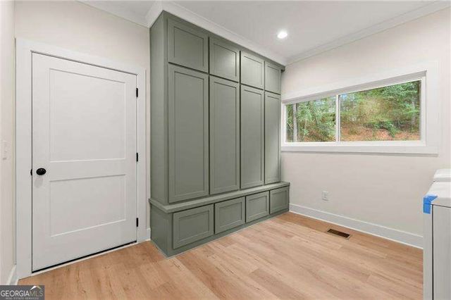300 Nottingham Drive, Woodstock, GA 30188