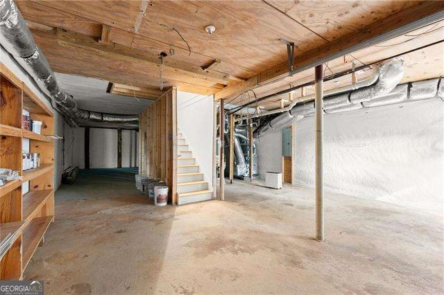 300 Nottingham Drive, Woodstock, GA 30188
