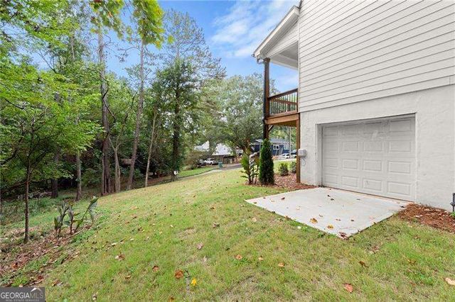 300 Nottingham Drive, Woodstock, GA 30188