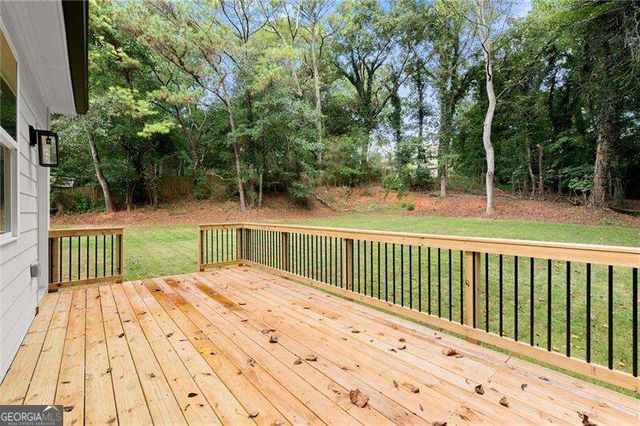 300 Nottingham Drive, Woodstock, GA 30188