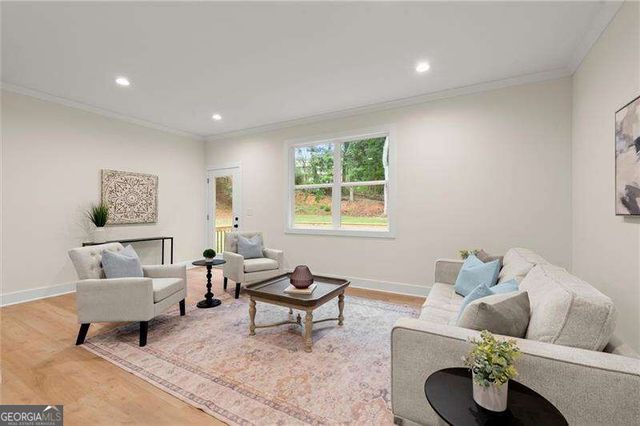300 Nottingham Drive, Woodstock, GA 30188