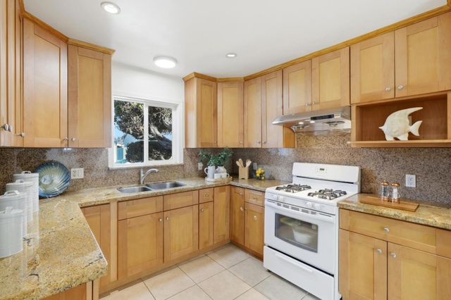 26392 Flamingo Avenue, Hayward, CA 94544