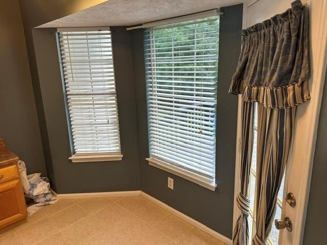 620 Grove Pointe Way, Locust Grove, GA 30248