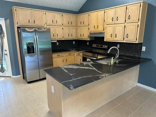 620 Grove Pointe Way, Locust Grove, GA 30248