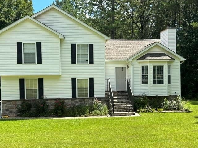 620 Grove Pointe Way, Locust Grove, GA 30248