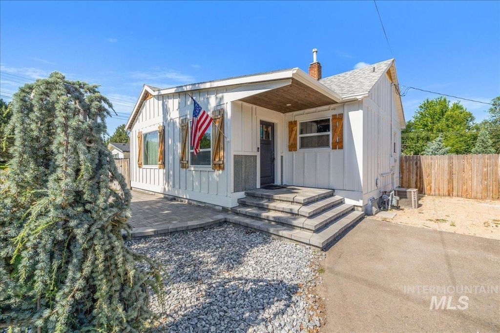 951 S Powerline, Nampa, ID 83686 photo 1