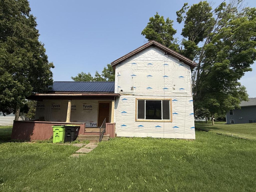815 E Center STREET, Chilton, WI 53014