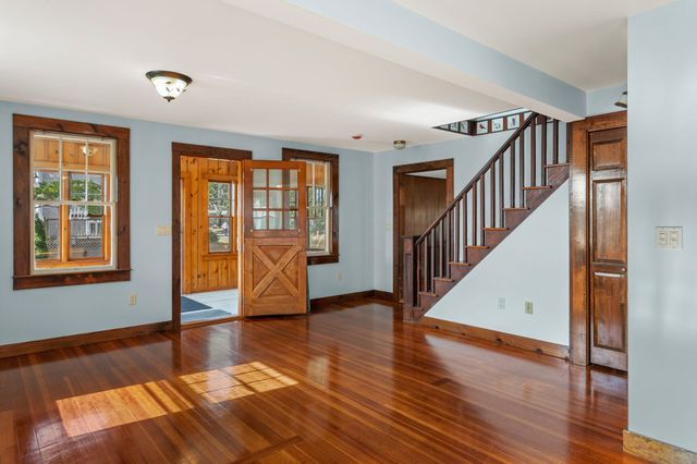 30 Monroe St, Wareham, MA 02532