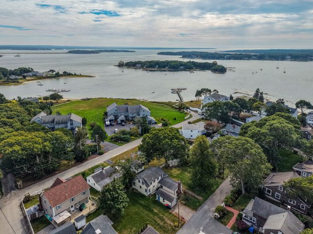 30 Monroe St, Wareham, MA 02532
