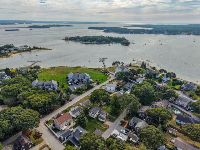 30 Monroe St, Wareham, MA 02532