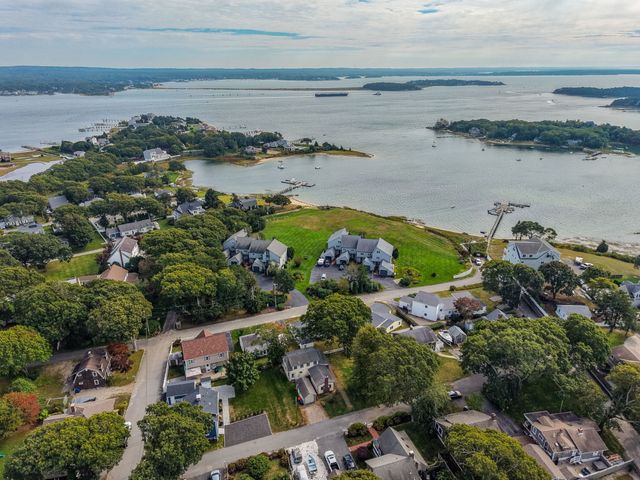 30 Monroe St, Wareham, MA 02532