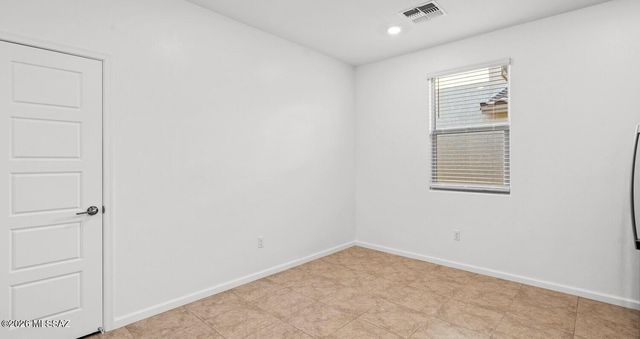 7093 W Muirwood Lane, Tucson, AZ 85757
