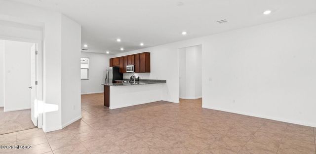 7093 W Muirwood Lane, Tucson, AZ 85757