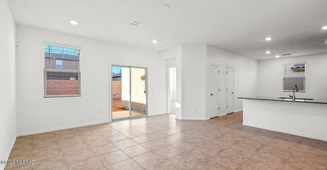 7093 W Muirwood Lane, Tucson, AZ 85757