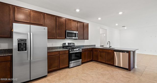 7093 W Muirwood Lane, Tucson, AZ 85757