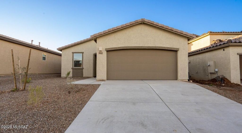 7093 W Muirwood Lane, Tucson, AZ 85757