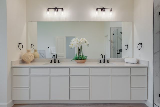 1208 Oak Harbor Boulevard, Azle, TX 76020