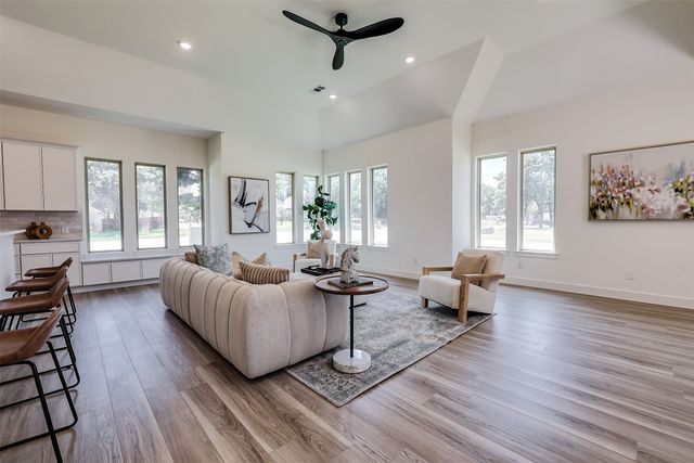 1208 Oak Harbor Boulevard, Azle, TX 76020