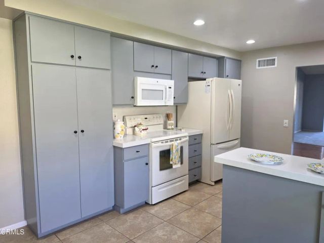 4110 Village 4, Camarillo, CA 93012