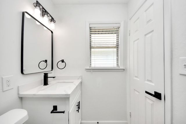9610 Westview Drive, Houston, TX 77055