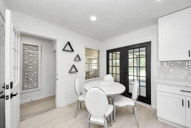 9610 Westview Drive, Houston, TX 77055