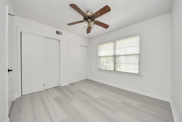 9610 Westview Drive, Houston, TX 77055