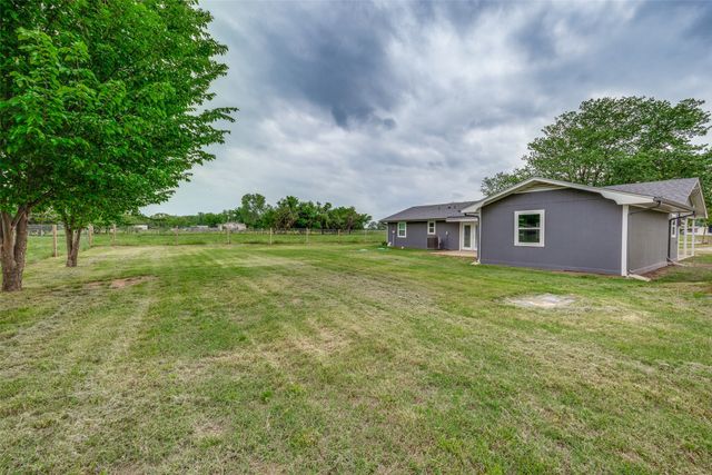 332 County Road 149, Gainesville, TX 76240
